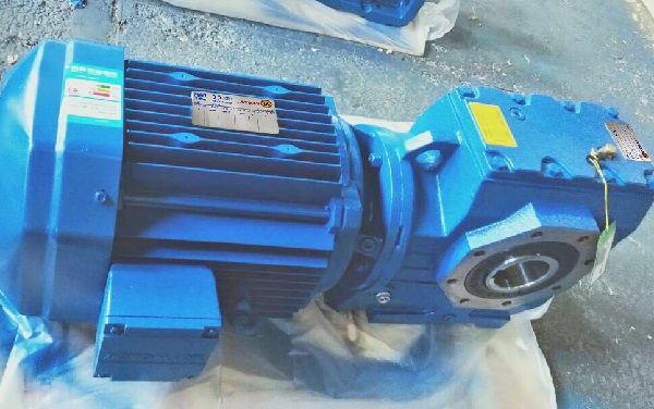 碼垛機(jī)減速機(jī)，SF107大型蝸輪減速機(jī),SF107Y22KW減速電機(jī)